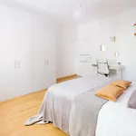 2-bedroom In With Free Parking And Air Conditioning *
