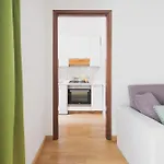 Apartament 2-bedroom In With Free Parking And Air Conditioning Alba (Piedmont)