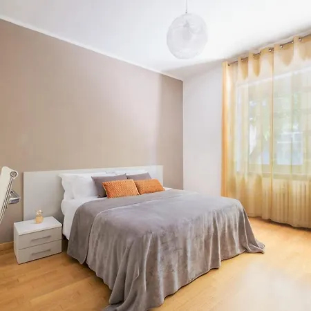 Apartment 2-bedroom In With Free Parking And Air Conditioning *