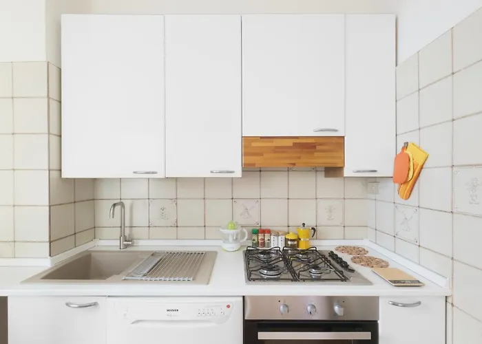 2-bedroom In With Free Parking And Air Conditioning *