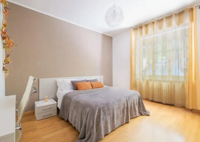 Apartment 2-bedroom In With Free Parking And Air Conditioning *