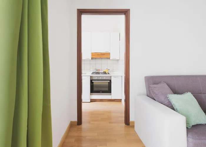 Apartment 2-bedroom In With Free Parking And Air Conditioning Alba (Piedmont)